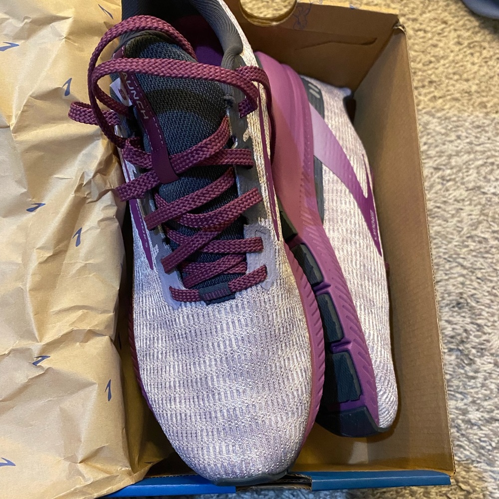 Brooks NEW